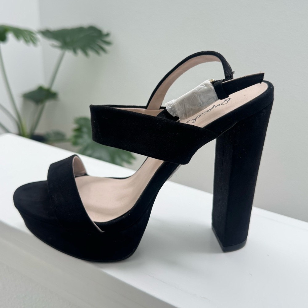 Qupid Black Platform Slingback Sandal Heels Size 6